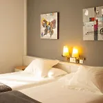 La Casa Del Abuelo Hotel