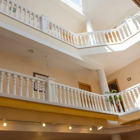 La Casa Del Abuelo Tapia De Casariego