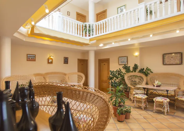 Hotel La Casa Del Abuelo 2*