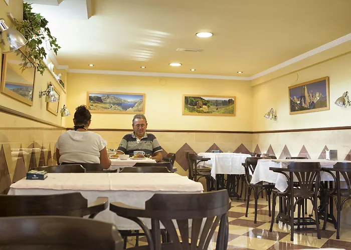 La Casa Del Abuelo Hotel