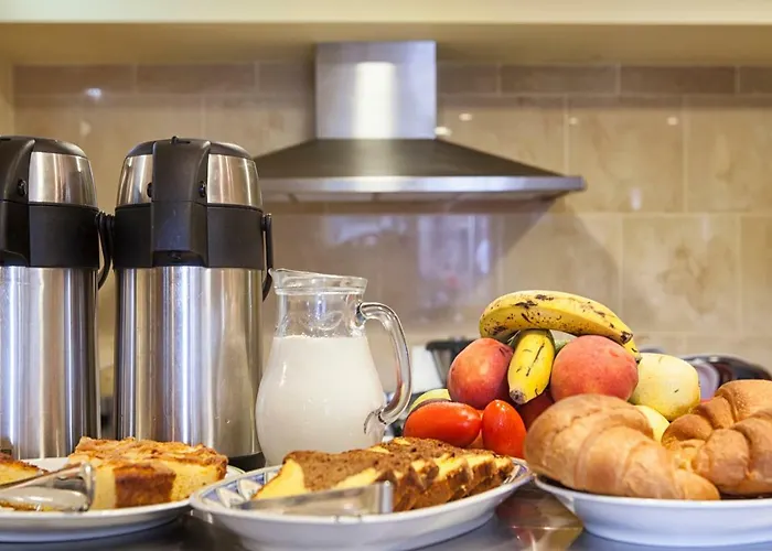 Hotel La Casa Del Abuelo 2*