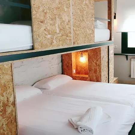 Hotel La Casa Del Abuelo 2*