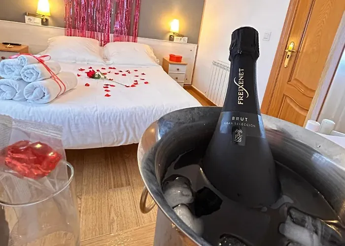 Hotel La Casa Del Abuelo 2*